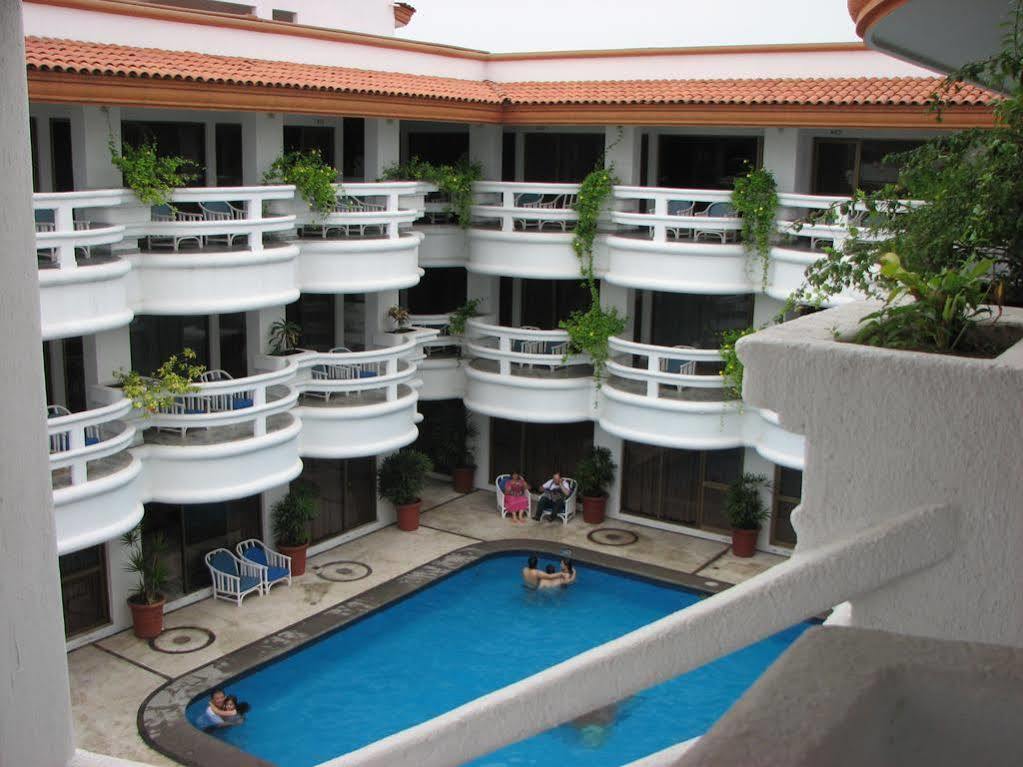 Hotel Y Suites Plaza Manzanillo Esterno foto